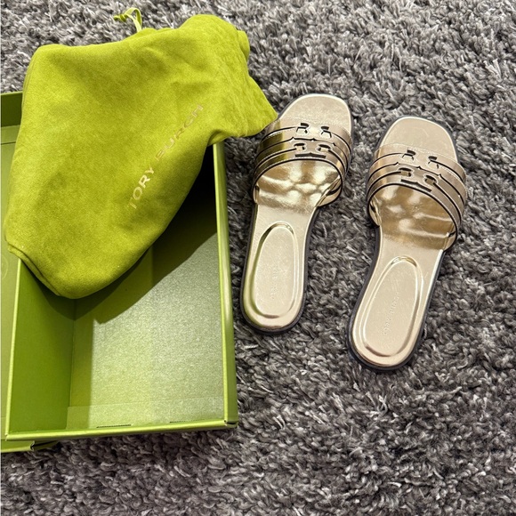 Tory Burch Ines Slide - Picture 2 of 6